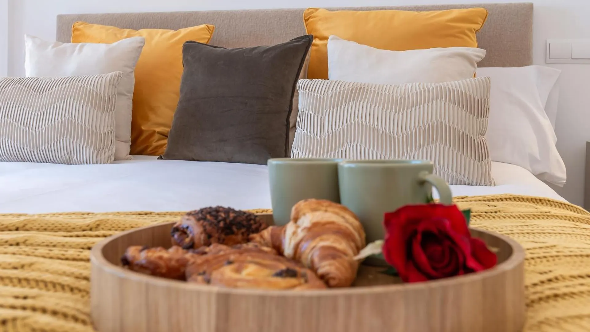 Vacation Marbella I Aldea Blanca, Luxury Duplex, Sea View, Walking Distance To Puerto Banus Apartment