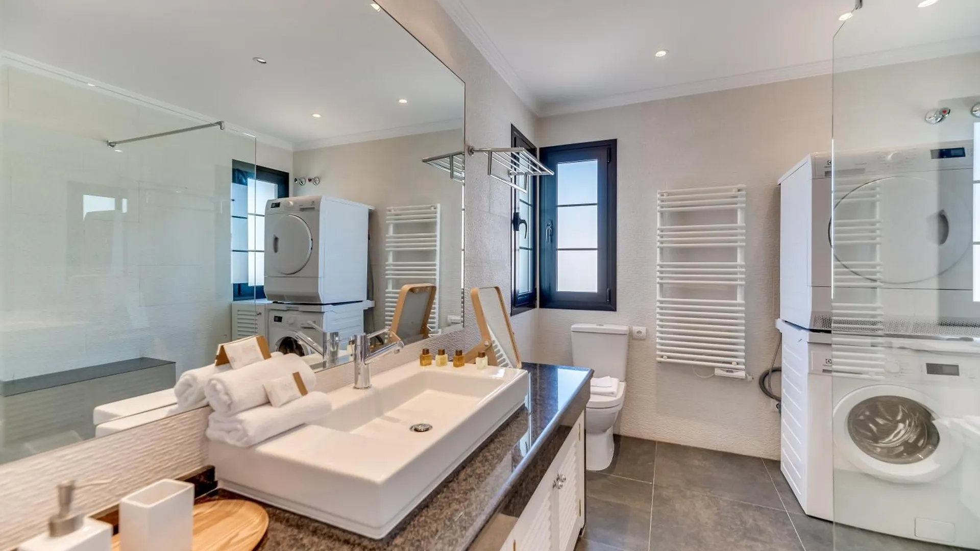 Vacation Marbella I Aldea Blanca, Luxury Duplex, Sea View, Walking Distance To Puerto Banus Appartement